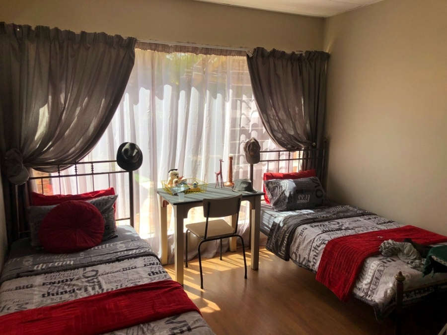 3 Bedroom Property for Sale in Grimbeeck Park North West
